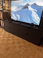 Schwarzes TV-Lowboard mit Schubladen