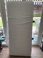 Neuwertige Kaltschaum-Matratze 90 x 200