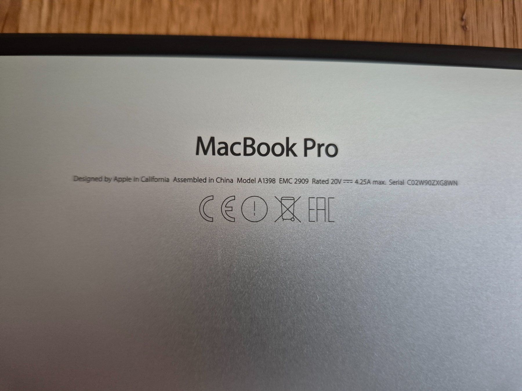Apple Notebook: MacBook Pro 15" Mitte 2015 in Super Zustand – Usato da Wetzikon ZH venduto da vivaldi62 8