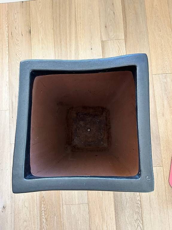 Pots de fleurs: Pot de fleur en terre cuite – Neuf avec emballage d'origine à Colombier VD par syl_5vdb 1
