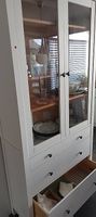 Vitrine aus massivem Holz, fast wie neu