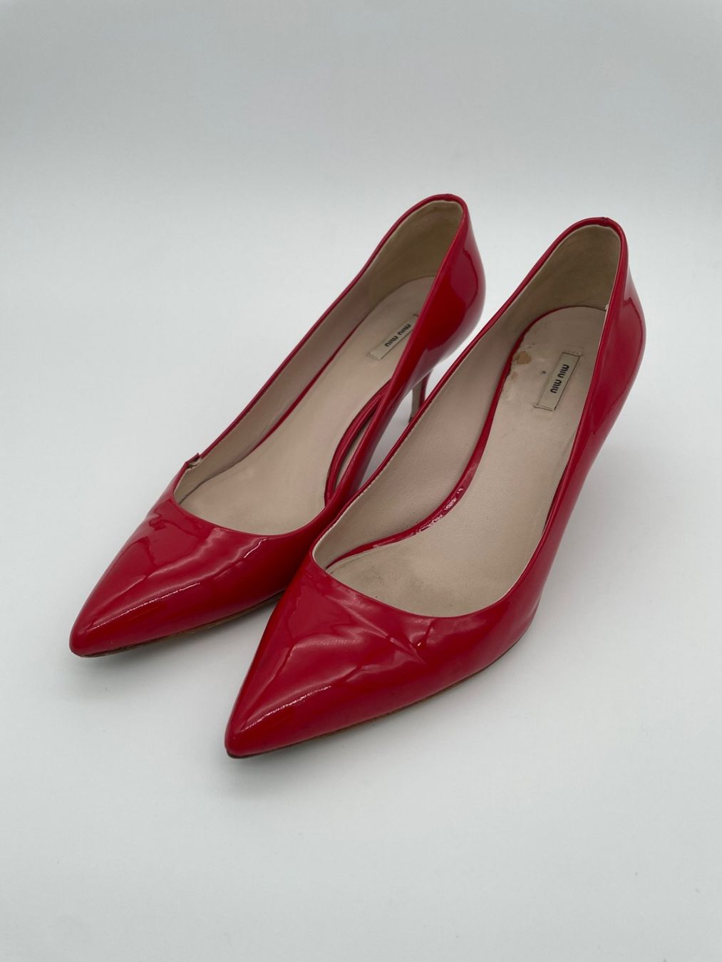 Miu Miu Scarpe da donna: Miu Miu Pointed-Toe Patent Pump EU 37 Rot – Usato da Zürich venduto da shoe_shop 2