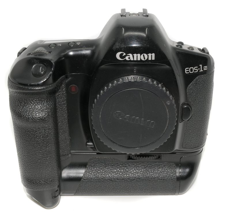 Canon Appareil photo: Canon EOS-1N Body für Bastler – Défectueux à Bern par Olynon 2