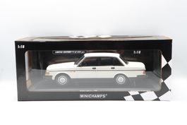 Volvo 240 GL 1986 1:18 Minichamps