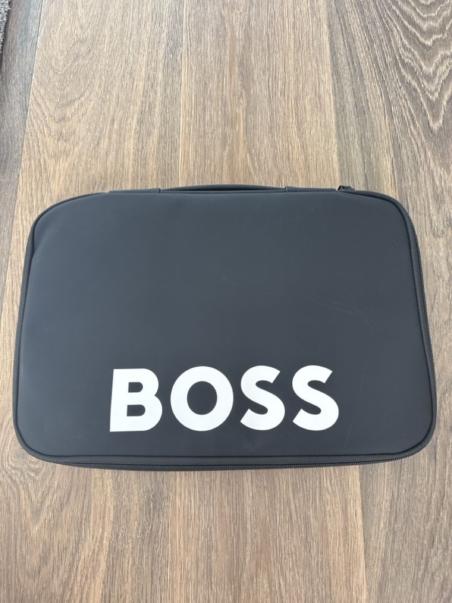 Hugo Boss Valigie & Borse: Hugo Boss Laptoptasche  – Nuovo e nell'imballaggio originale da Wollerau venduto da isa_fx8n