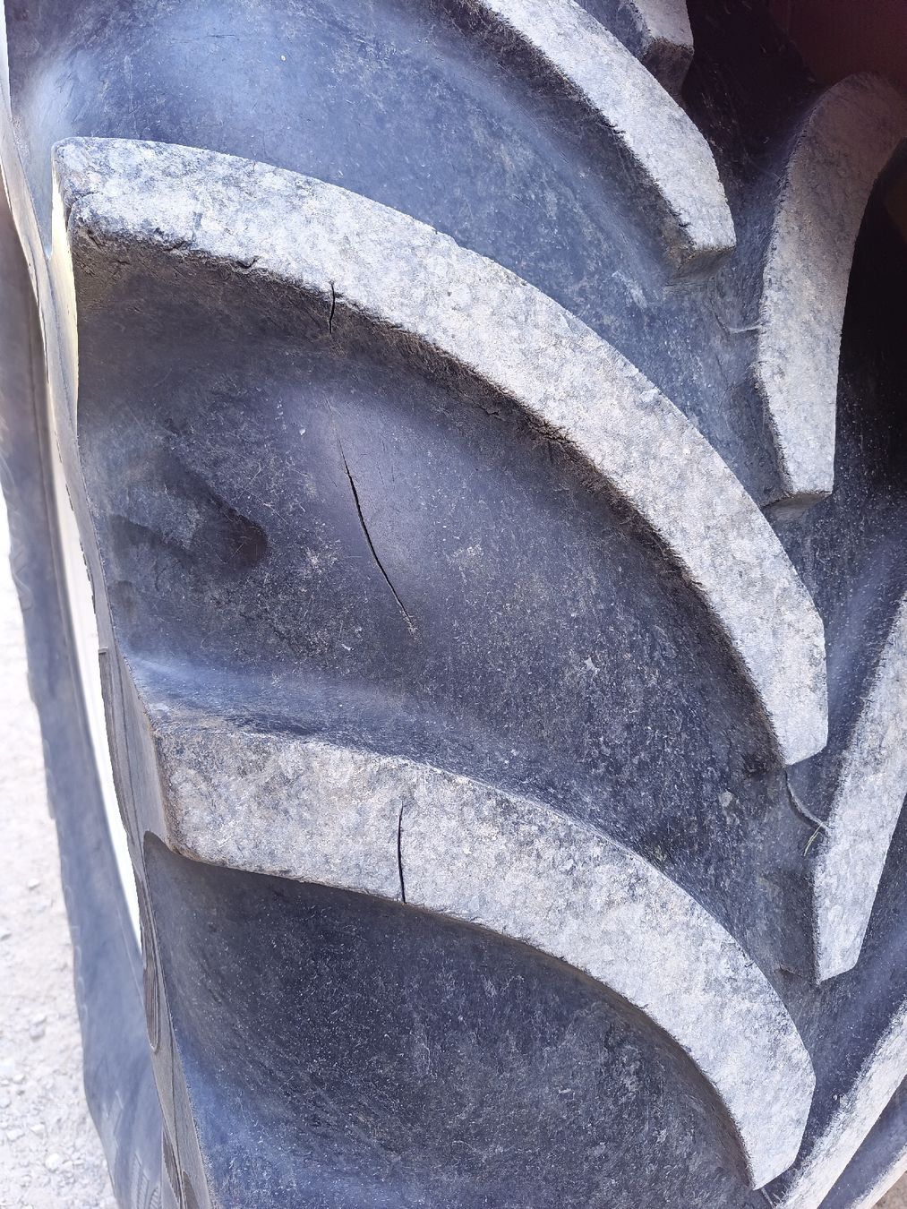 Pneumatici & Ruote complete: Pneu 650-65R38 – Usato da Oberhof venduto da Adfrick 8