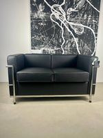 Eleganter Zweisitzer, Design trifft zeitlosen Komfort