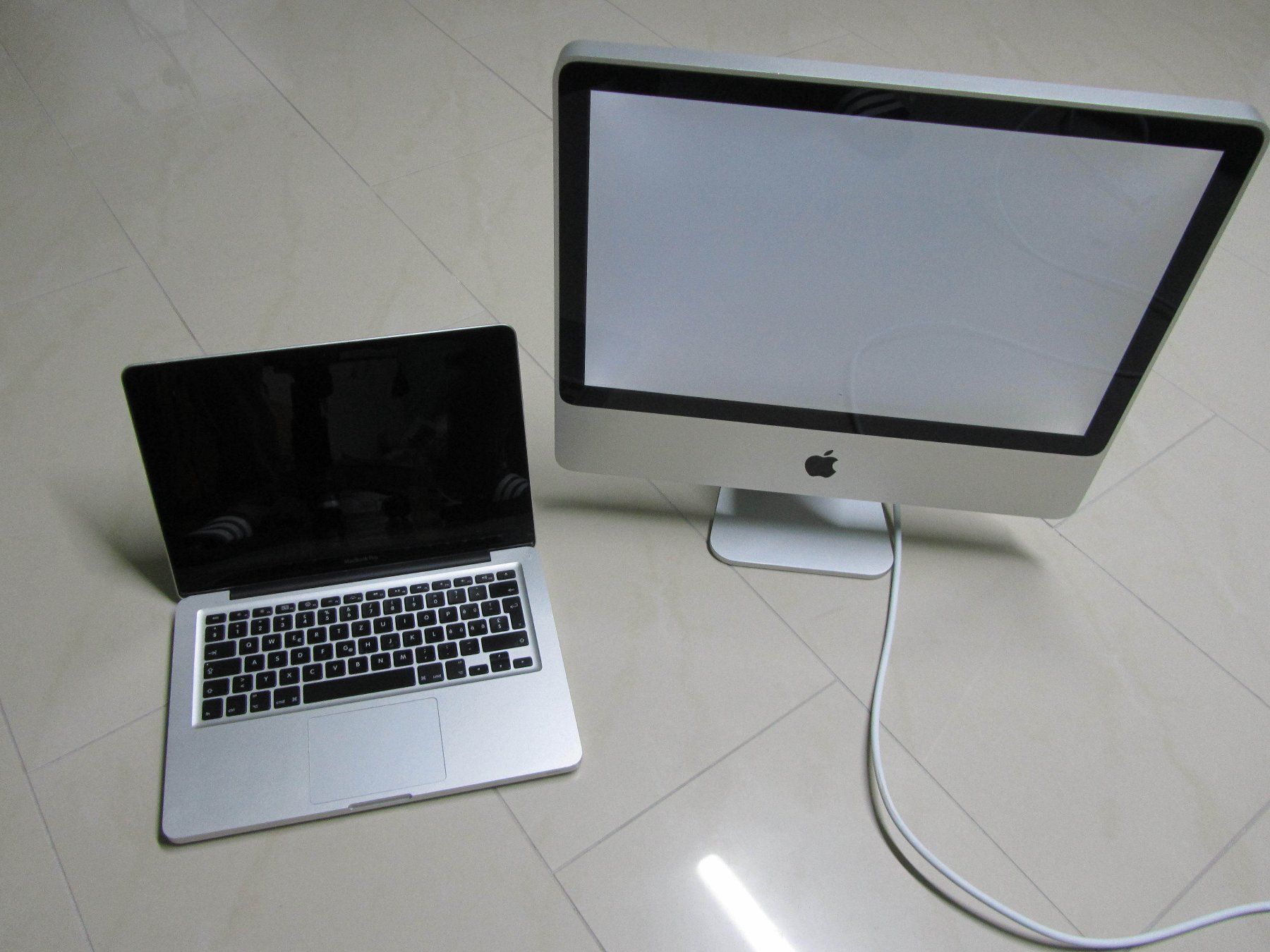 Apple PCs: Apple Macbook pro & Apple iMac – Defekt aus moosseedorf von RTN10 3