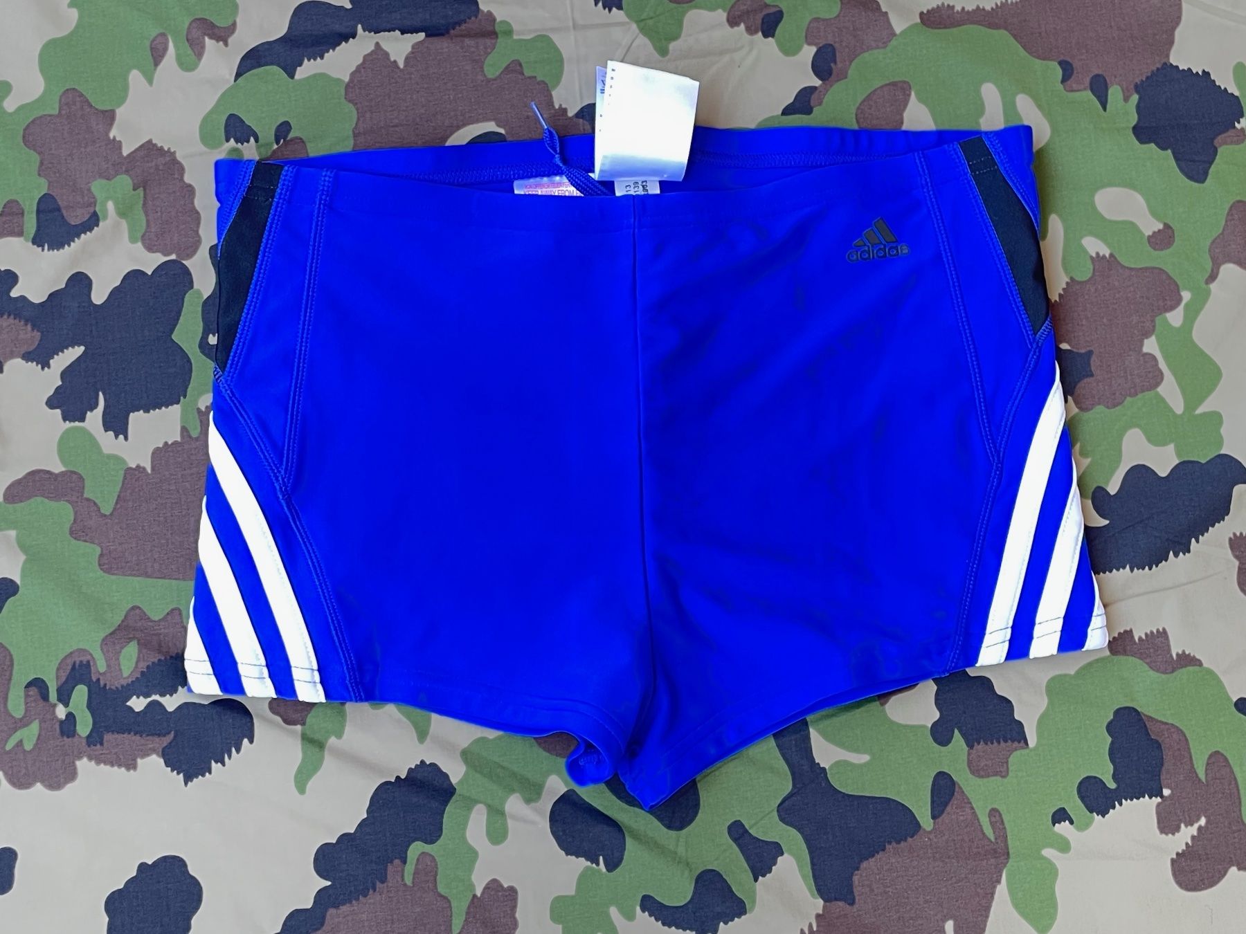 Adidas Hosen: 2013 Adidas short size XS – Gebraucht aus Zürich von le_souk