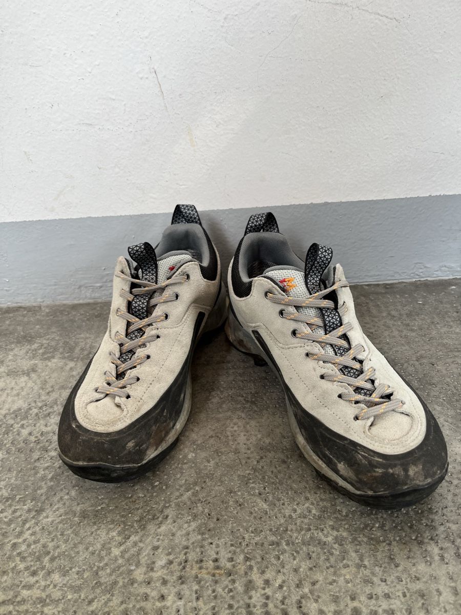 Garmont Scarpe da donna: Garmont wasserdichte Trekkingschuhe, Grösse 38 – Usato da Basel venduto da saj_2dtv 1