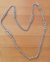Silberfarbene Kette