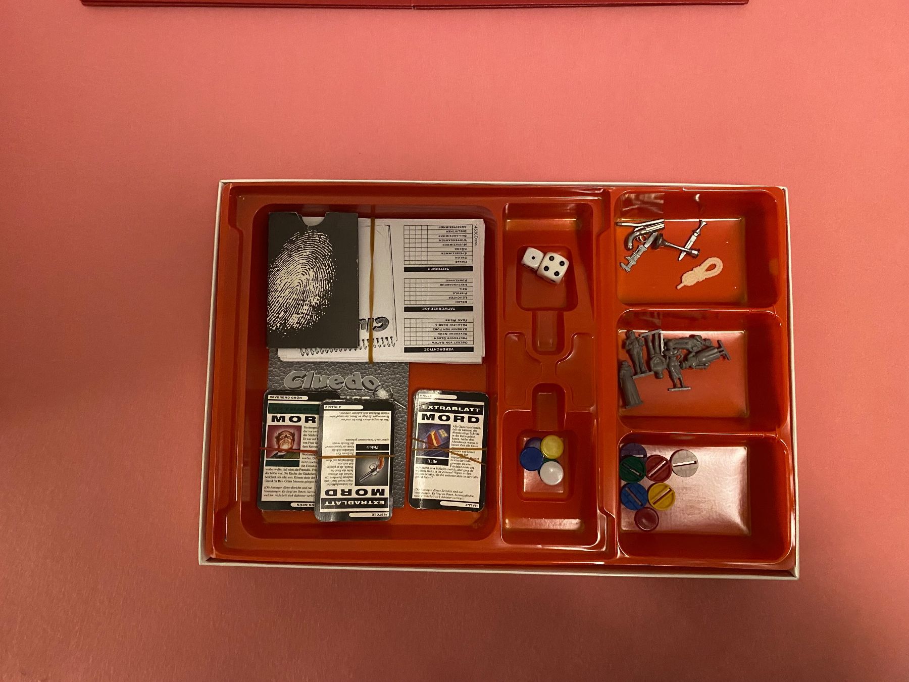 Parker Giochi: Gesellschaftsspiel Cluedo – Usato da Winterthur venduto da Roligody 1