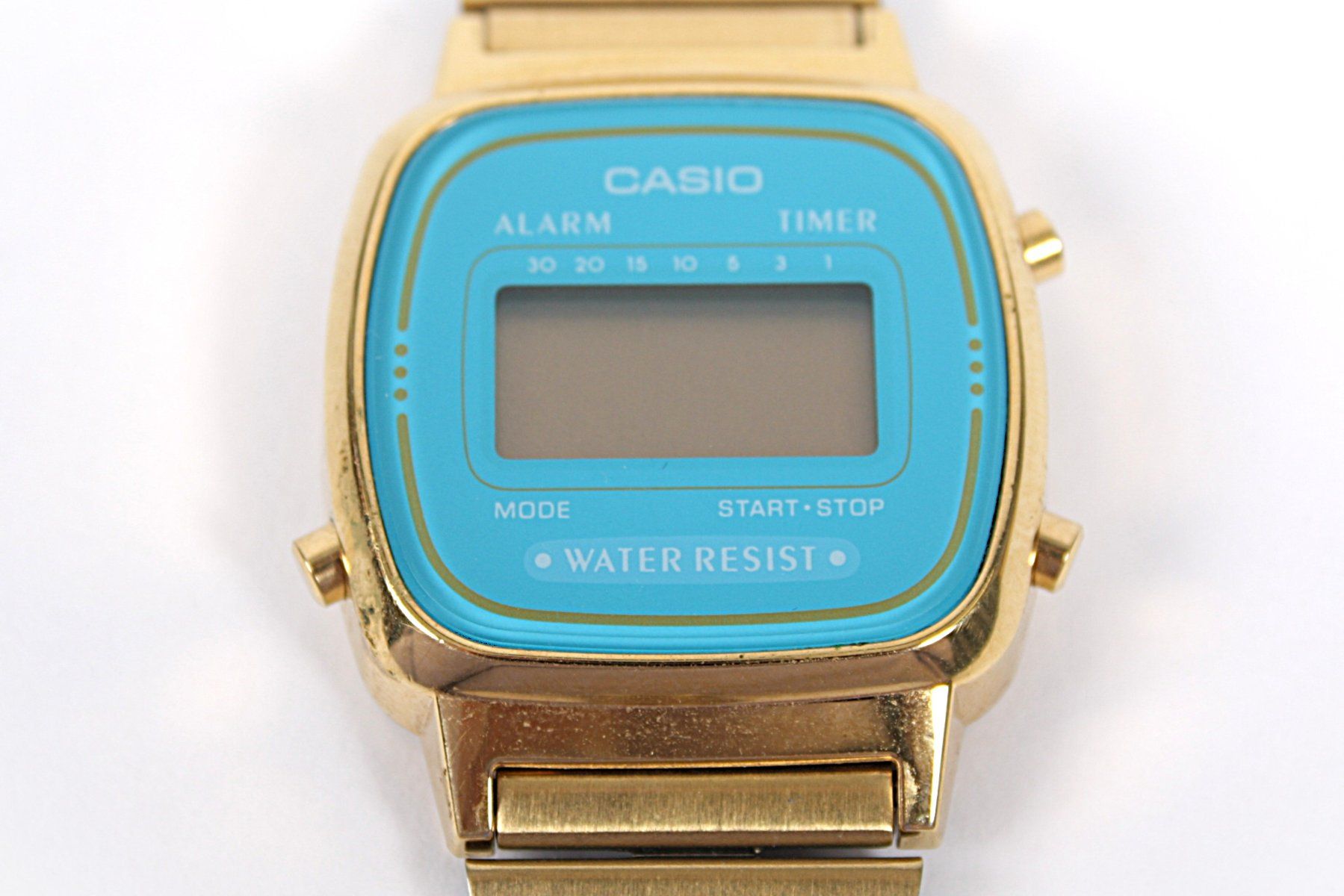 Casio Montres: CASIO Damenuhr – D'occasion à Zollikofen par Restwert_Zollikofen