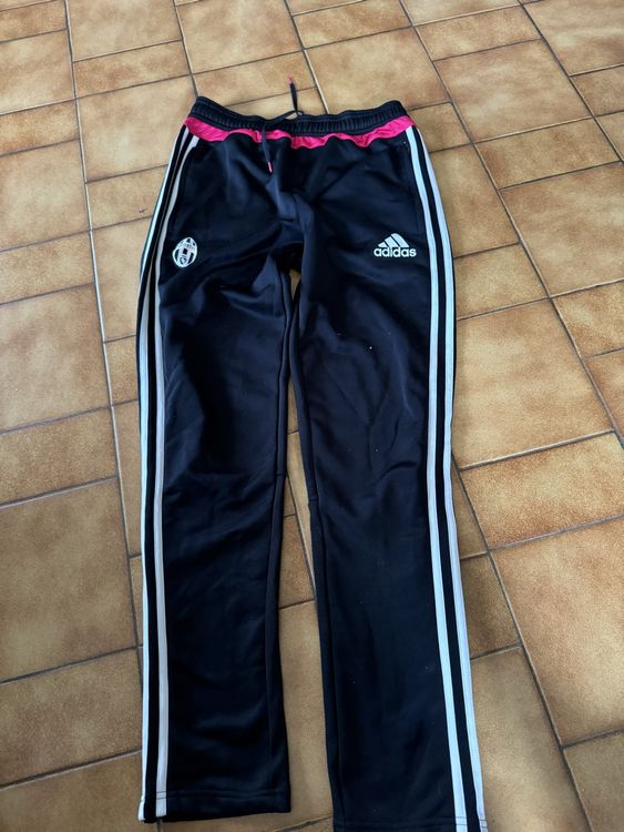 Adidas Pantaloni: Pantalon Adidas Juventus Turin Taille 164 – Usato da Vessy venduto da kimedovapa