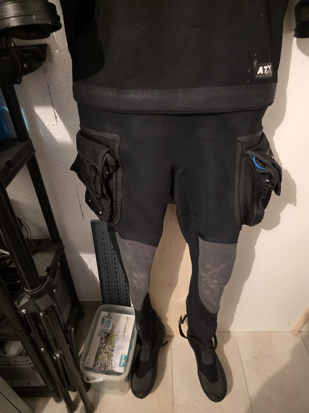 Mute per immersioni: Combinaison étanche de plongée (Bare Sentry tech dry) – Usato da Cossonay-Ville venduto da Tiago40 2