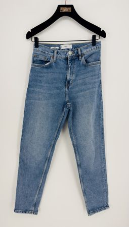 # WOMAN - Jeans ,,mom‘‘ Gr. 34 - MANGO #