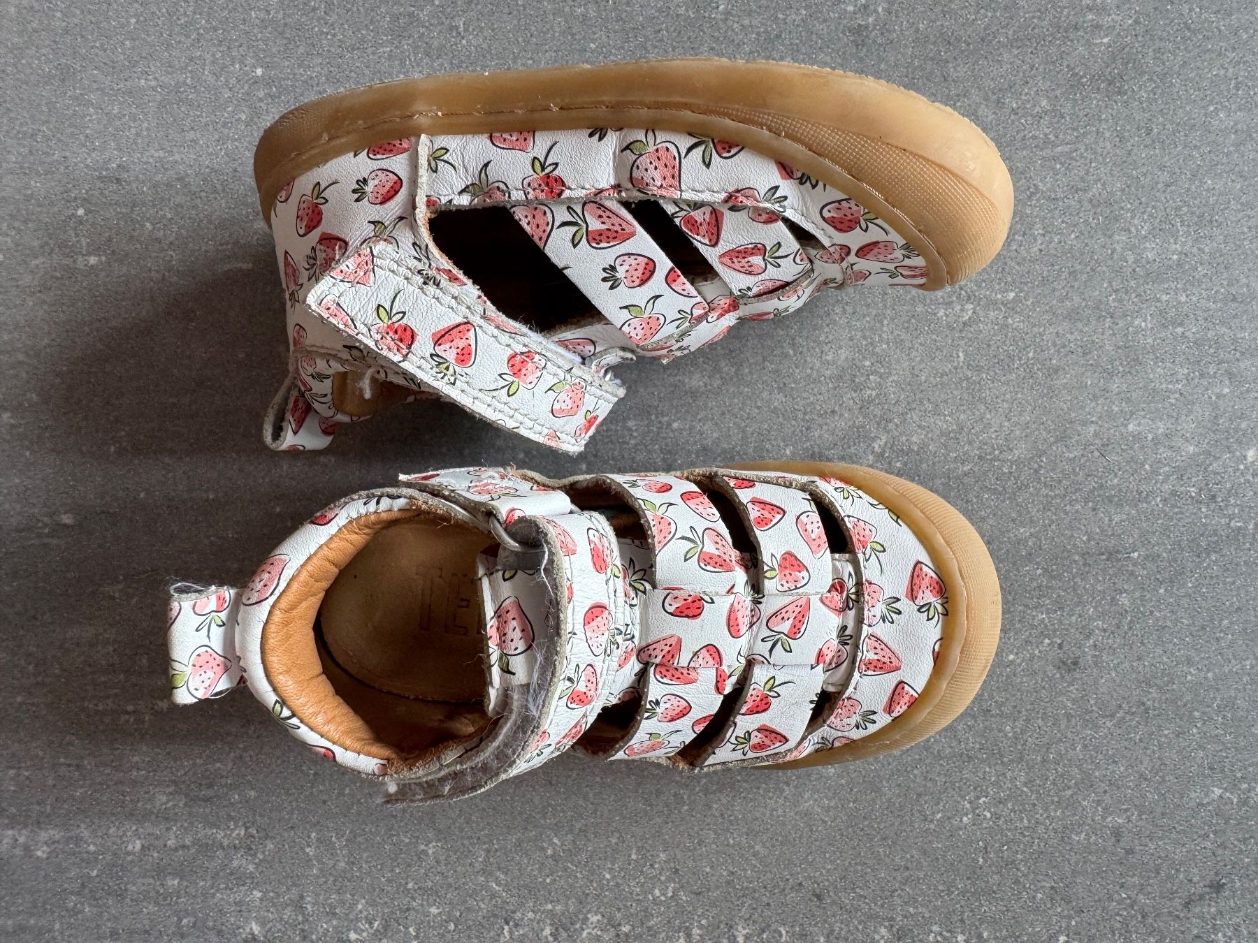 Scarpe per ragazze: Telyoh Ledersandalen, Gr. 22 – Usato da Volketswil venduto da mei_myy5