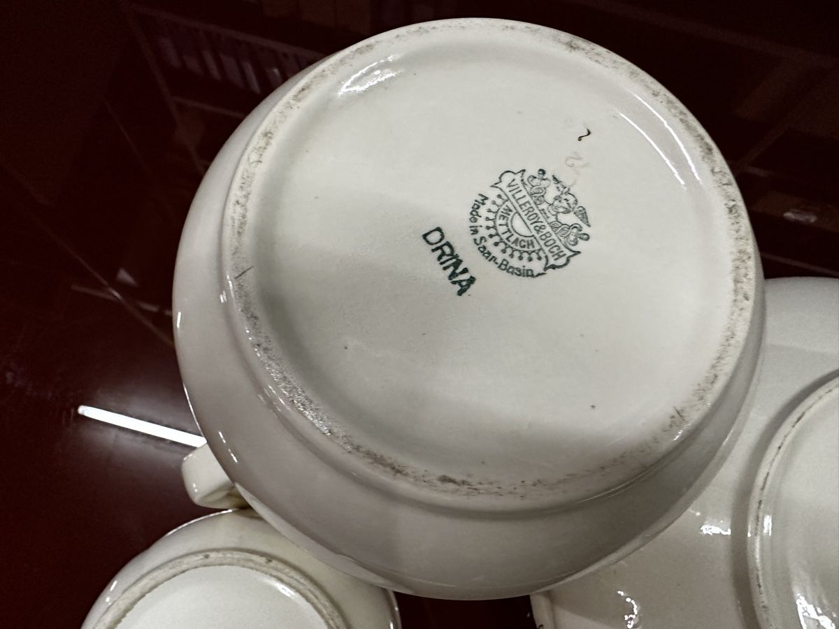 Villeroy & Boch Set di piatti: Waschset mit Kanne Villeroy&Poch – Usato da Chur venduto da Sim7000 7