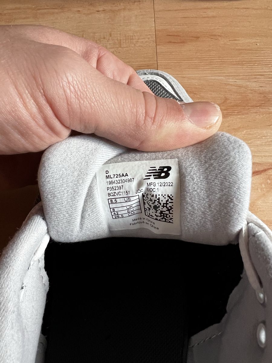 New Balance Scarpe da uomo: New Balance Sneaker 725 – Usato da Stäfa venduto da marco0704 4