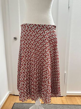 Original Burberry Plissée Jupe - UK 12 / 40 - Maulbeerseide