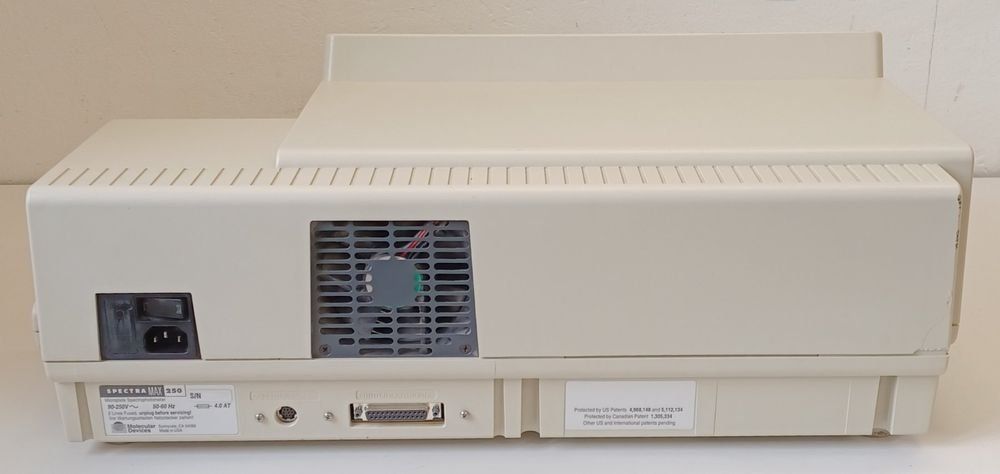 Accessori da laboratorio: Molecular Devices Spectramax250 Microplate Spectrophotometer – Usato da Niederdorf venduto da LeptonAG_Labor 3