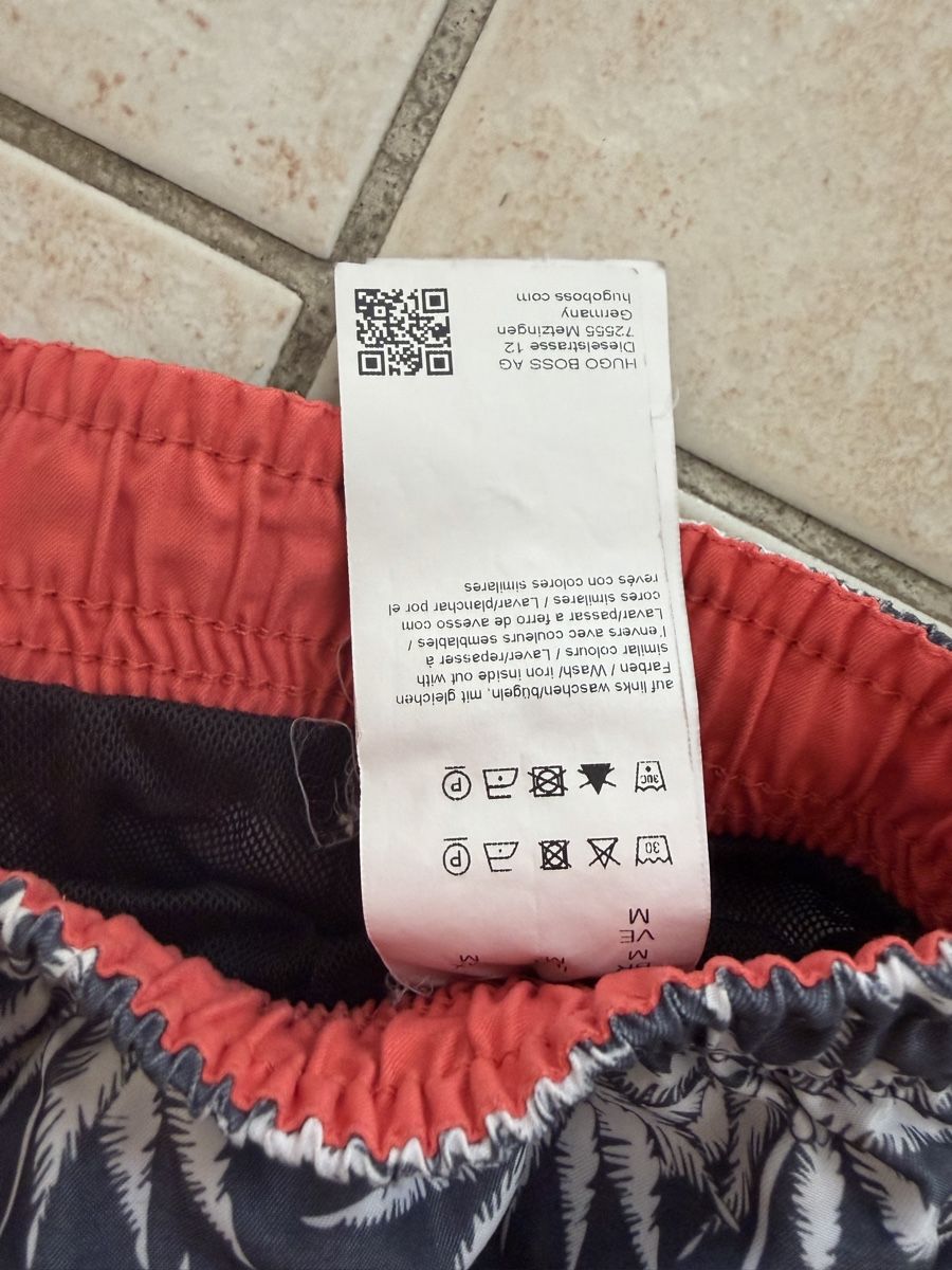 Hugo Boss Costumi da bagno: Badehose Hugo Boss Palmenmuster Grösse M – Usato da Zug venduto da pav_q5f7 3