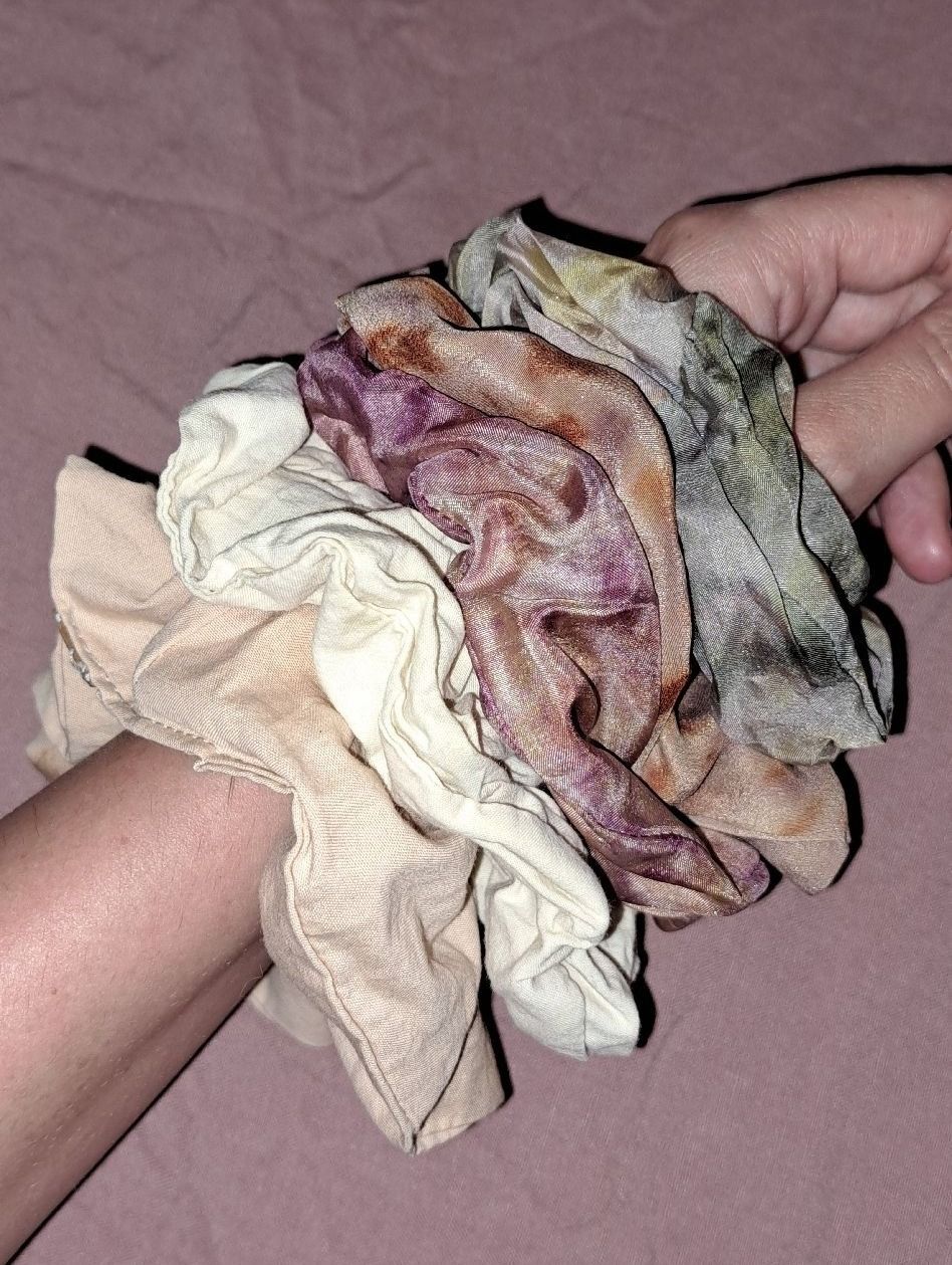 Accessori per capelli: 5 pflanzen gefärbte Scrunchies – Nuovo (secondo la descrizione) da Richterswil venduto da Viorella