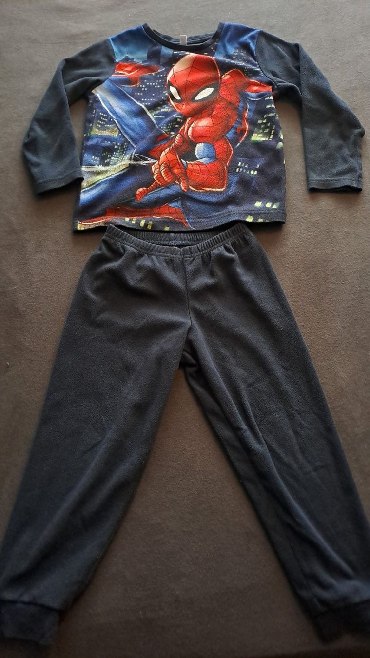 Pigiama & Simili: Marvel Pyjama Gr.116 Spiderman – Usato da Oberrieden venduto da Raja011
