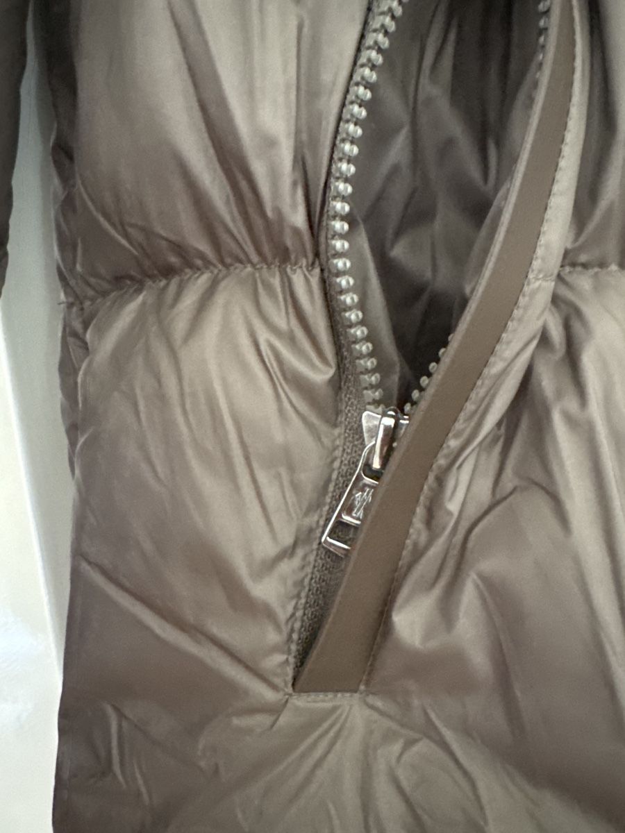 Moncler Jacken: Moncler Jacke Gr. 4 – Neu (gemäss Beschreibung) aus Luzern von TENDIMO 8