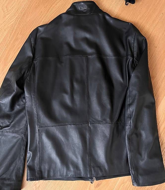 Hugo Boss Giacche: Hugo Boss Lederjacke NEU mit Etikett – Nuovo e nell'imballaggio originale da Sargans venduto da jenabek 1