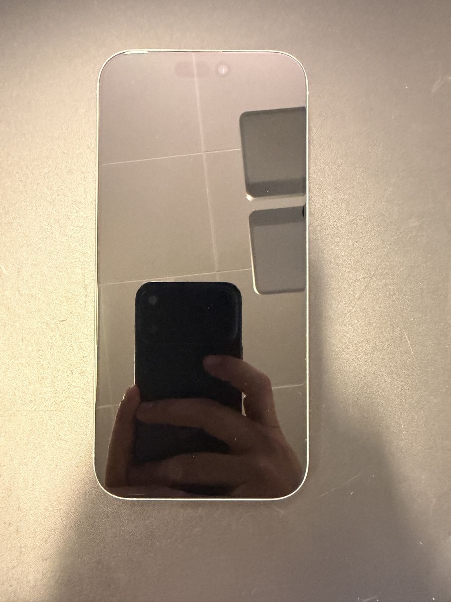 Apple Telefoni cellulari / Smartphones: Apple iPhone 16 Pro Max Titan 256 GB – Usato da Adliswil venduto da Grd.092 1