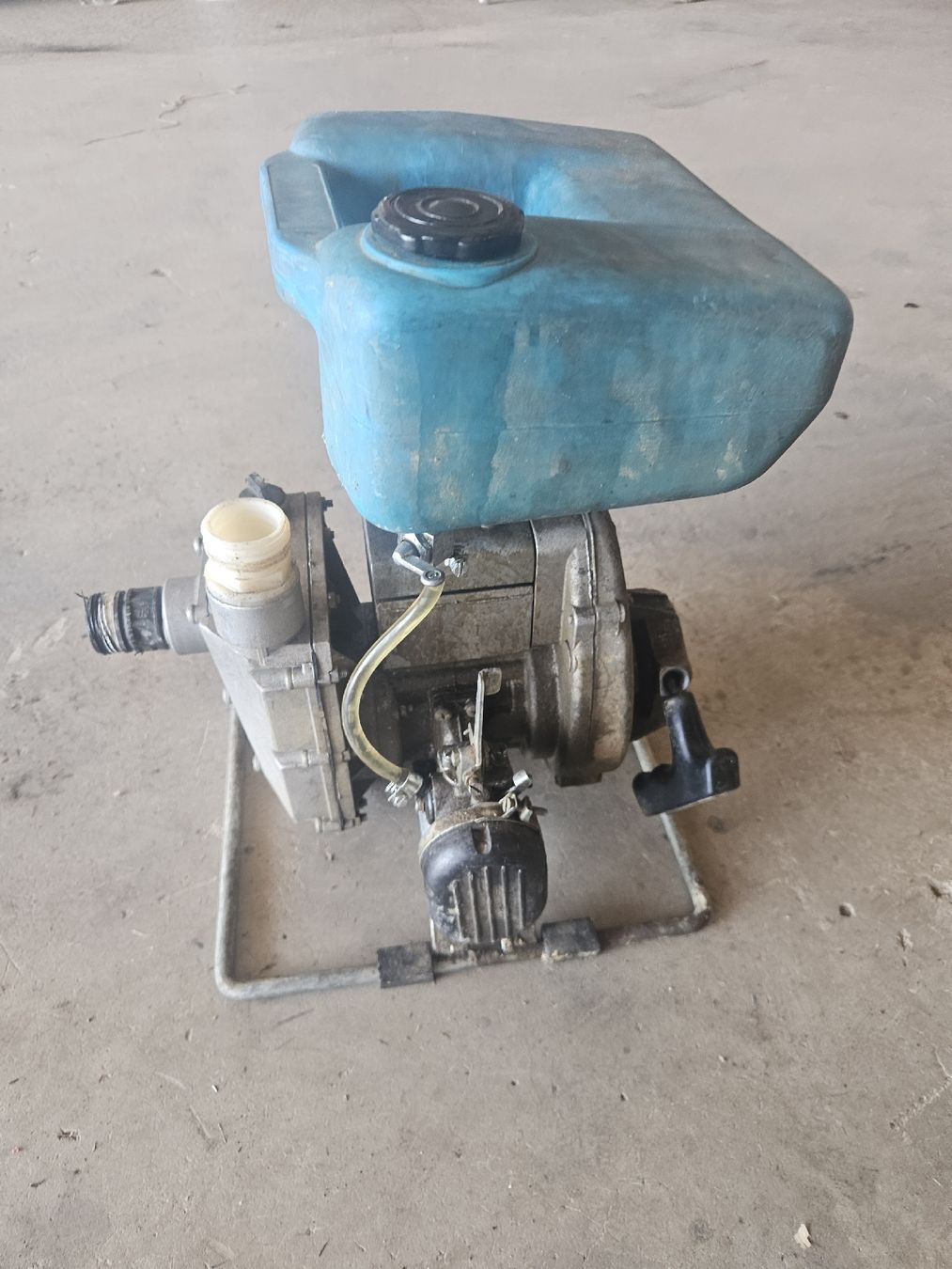 Pompe & Parti di ricambio: Pompe DUCATI Made in Italy . DÉFECTUEUX  – Difettoso da Berolle venduto da ford8830 2