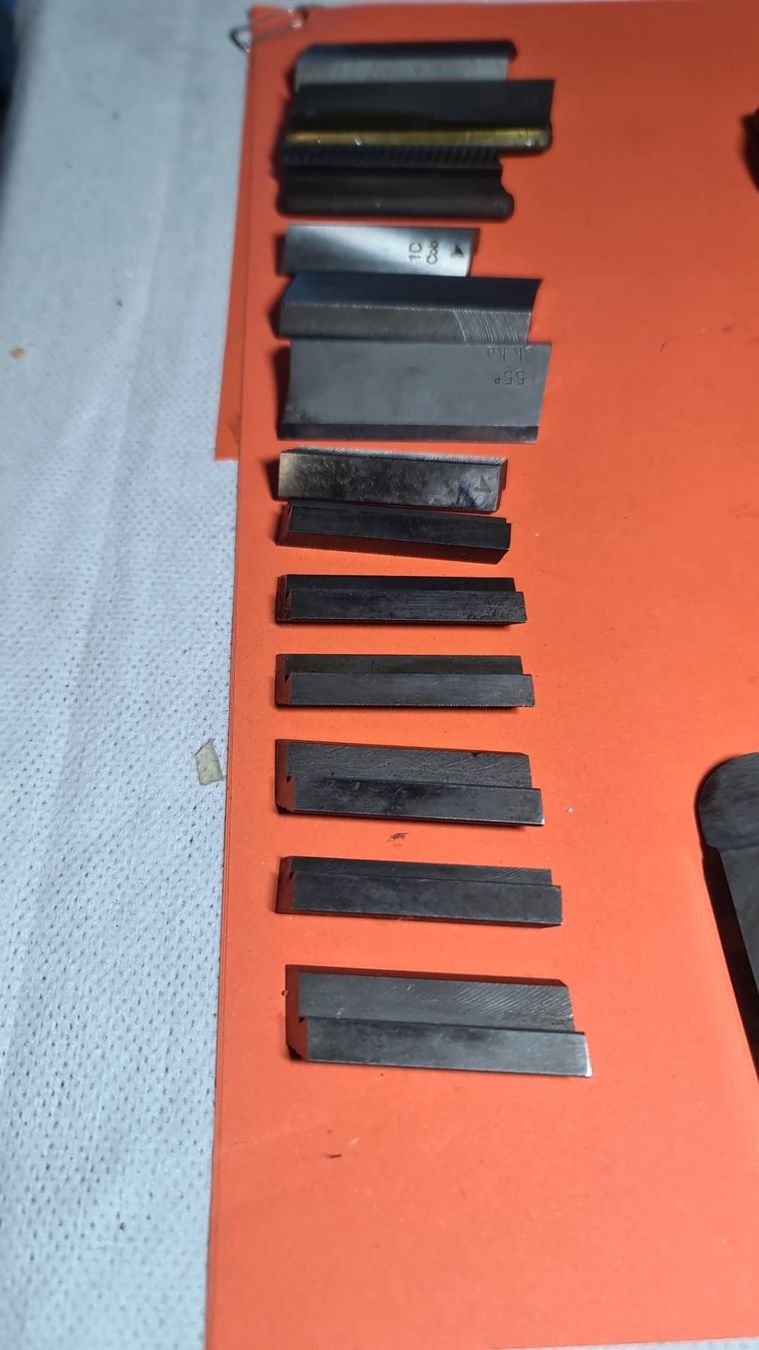Ifanger Tutti gli attrezzi: Ifanger Messer Diverse Drehstähle – Usato da Egerkingen venduto da ogi3131 5