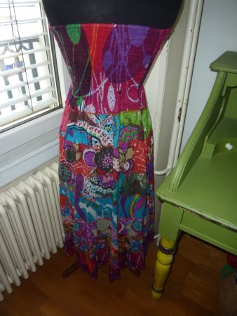 robe élastique plissé sur la poitrine M coloré d'été