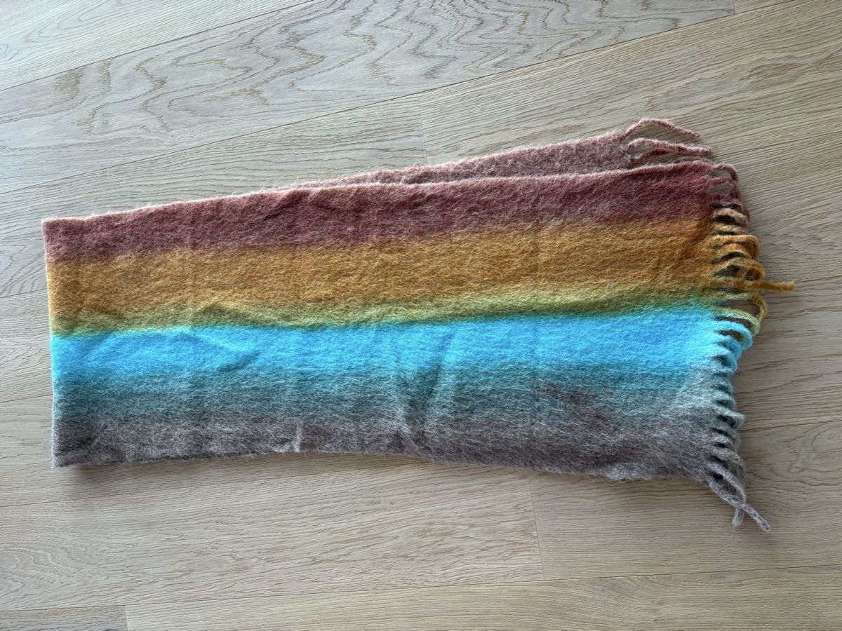 Acne Studios Foulard & Sciarpe: Acne studios large wool scarf – Nuovo (secondo la descrizione) da St. Gallen venduto da ott_f827 3