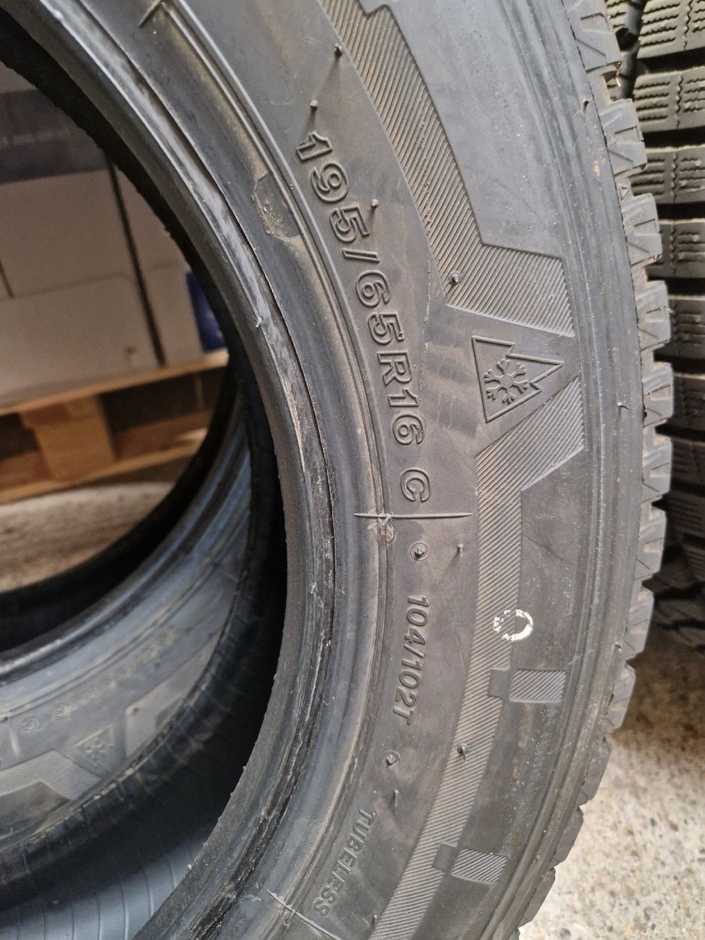 Pneumatici & Ruote complete: Bridgestone 195 65 R 16C – Usato da Mümliswil venduto da Sachs623 2