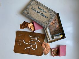 Schablonen für Wäschestickerei Kupfer Buchstaben mit Box ...