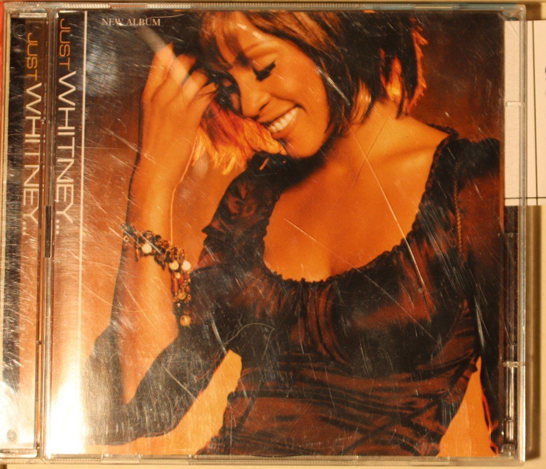 CD: Whitney Huston – Just Whitney – Usato da Luzern venduto da CONTENTI