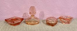 Bel ensemble de toilette vintage en verre rose art déco