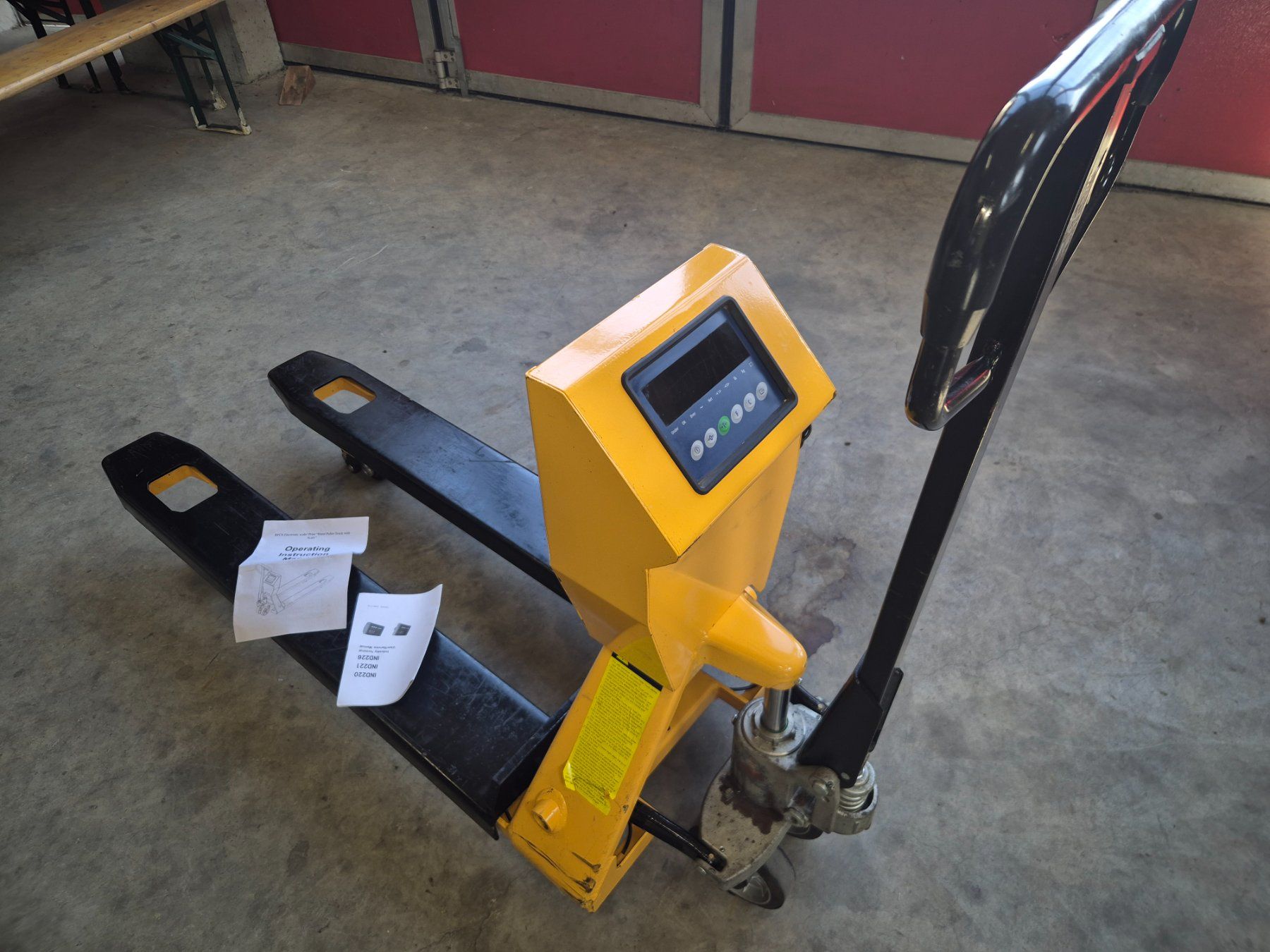 Carrelli elevatori e a forche: Palettrolli mit Waage – Difettoso da Winikon venduto da Goeggu03
