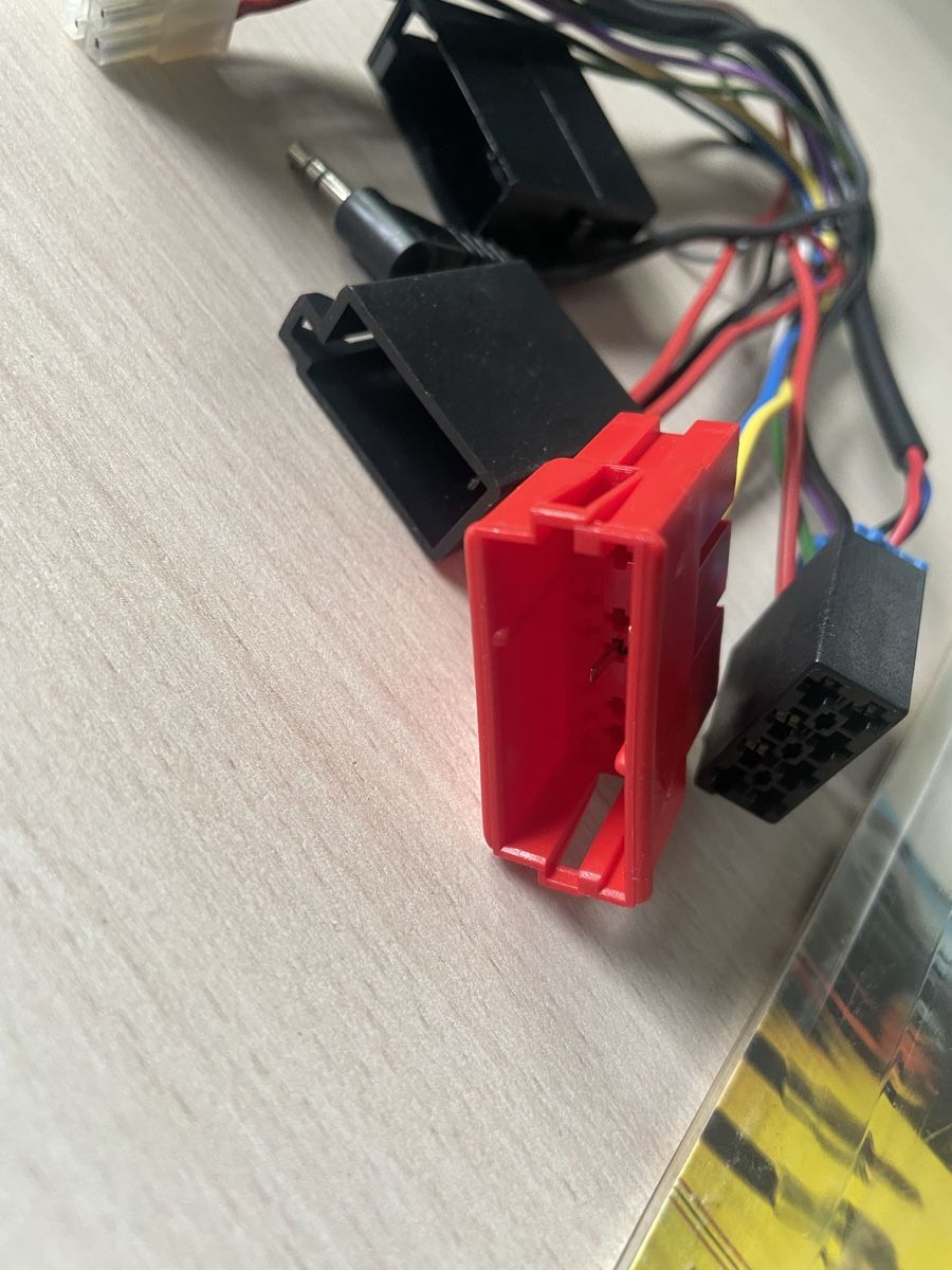Radios: AUDI | Autoradio Interface CAN-Bus + Système Actif/BOSE – Neu und originalverpackt aus Denges von Ricautomotive 2