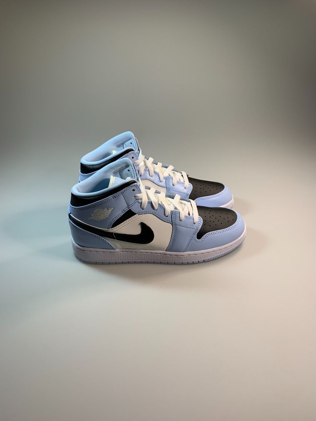Scarpe da uomo: Jordan 1 Mid Ice Blue (GS) – Nuovo e nell'imballaggio originale da Thörishaus venduto da SnkrsVie