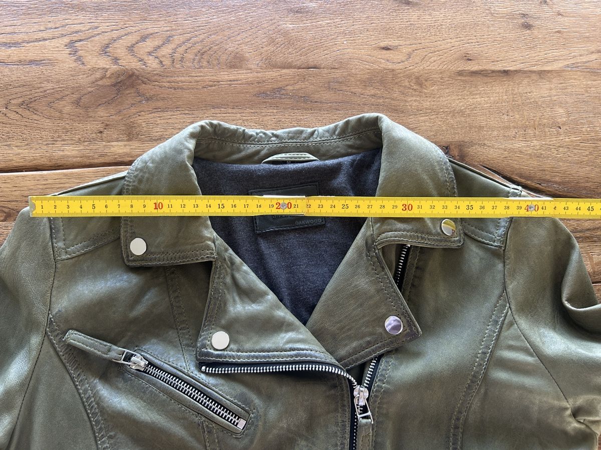 Giacche: Veste en cuir véritable Oakwood, taille M, vert – Nuovo (secondo la descrizione) da St-Aubin-Sauges venduto da vildfr 9