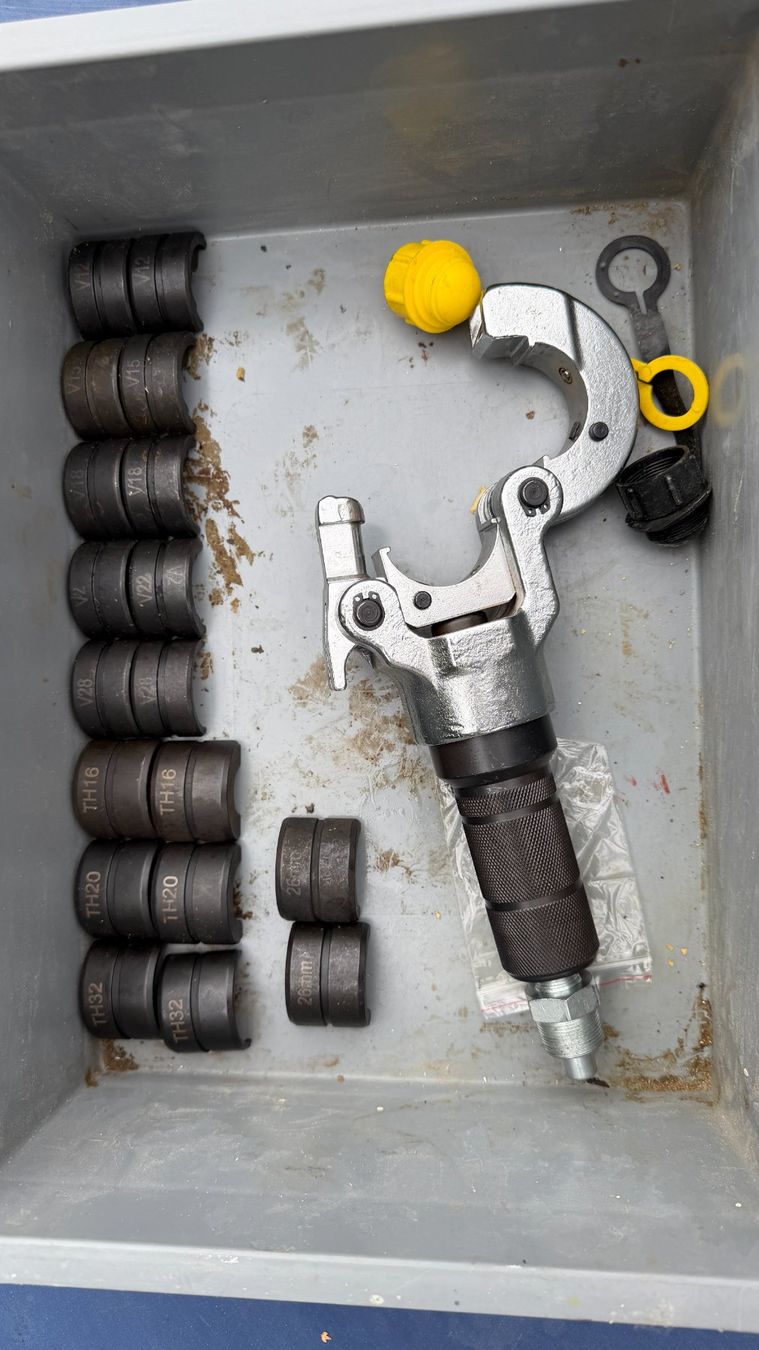Tutti gli attrezzi: Hydraulische Rohrpresse – Nuovo (secondo la descrizione) da Rodersdorf venduto da htruempy01 2