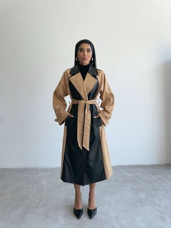 Neuer Trenchcoat mit Kunstleder in Braun Gr S