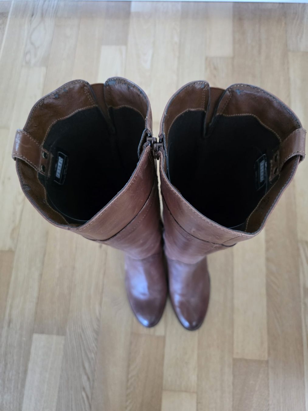 Scarpe da donna: Stiefell wenig getragen – Usato da Bätterkinden venduto da far_f282 1