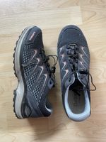 LOWA Trekking Schuhe