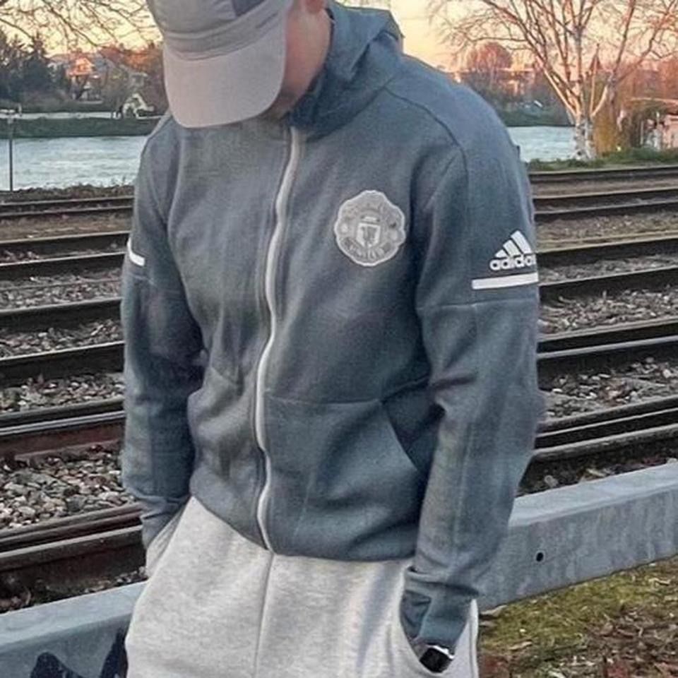 Adidas Giacche: Adidas Manchester United Jacke – Usato da Riehen venduto da RESTREET 1