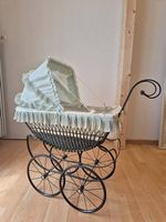 Antiker Kinderwagen - Dekostück