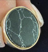 Ring, 18 mm mit schwarzem Stein